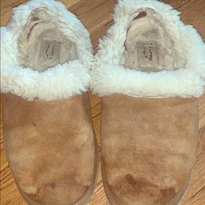 Stained ugg slippers - comfy